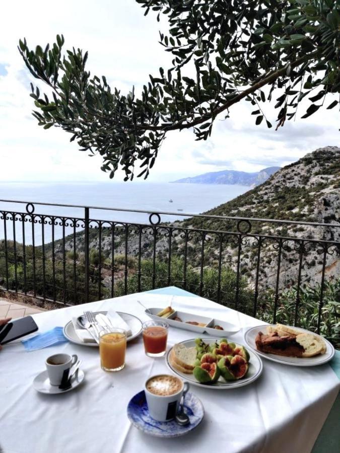 Hotel Turismo Rurale Villa Maria Caterina 칼라고노네 외부 사진