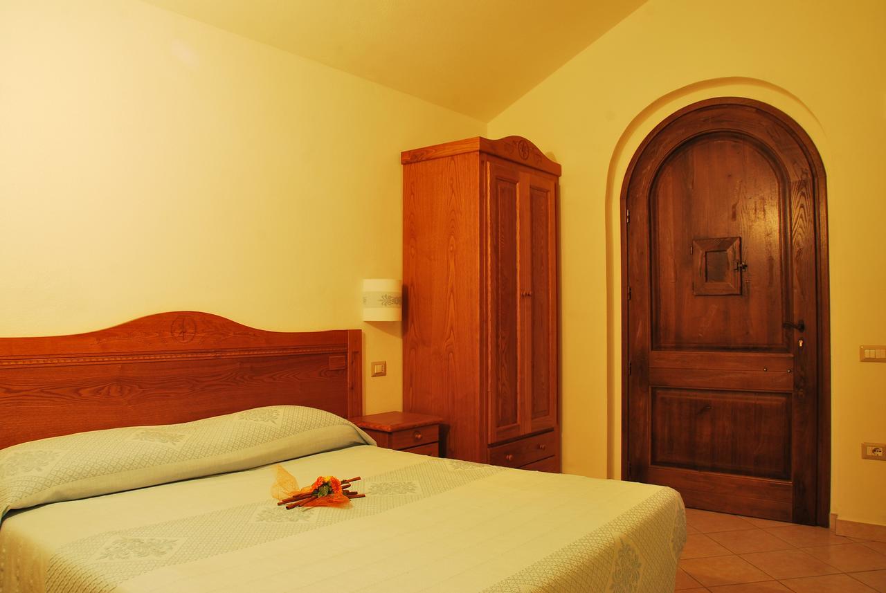 Hotel Turismo Rurale Villa Maria Caterina 칼라고노네 외부 사진